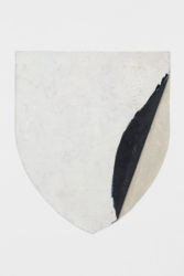 Blason, White and Beige With Black Tongue